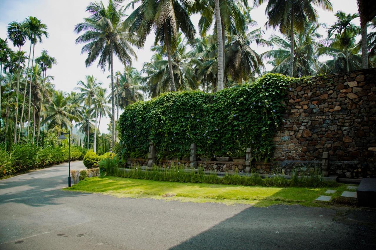 Maayaa Riverside Villa By Kpm Tripenta Attappadi Exterior foto