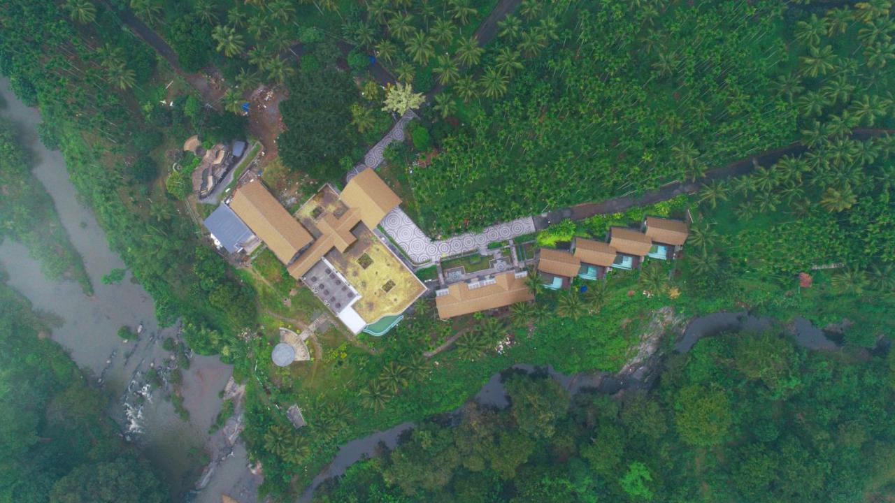 Maayaa Riverside Villa By Kpm Tripenta Attappadi Exterior foto